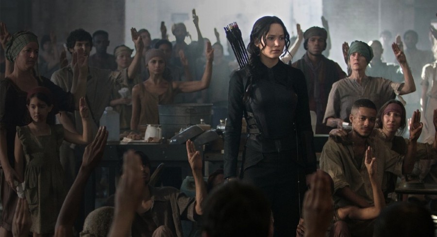 Katnis Everdeen (Jennifer Lawrence) is in the middle of the rebellion in Hunger Games: Mockingjay, Part 1.