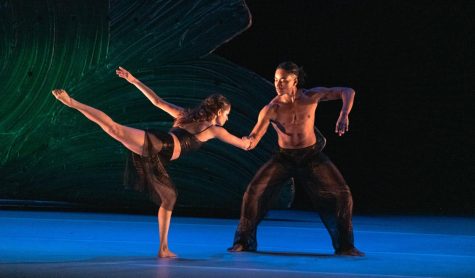 Maria Ambrose (left) and Devon Louis perform Somewhere in the Middle as part of the Paul Taylor Dance Companys nationwide 2023 spring tour.